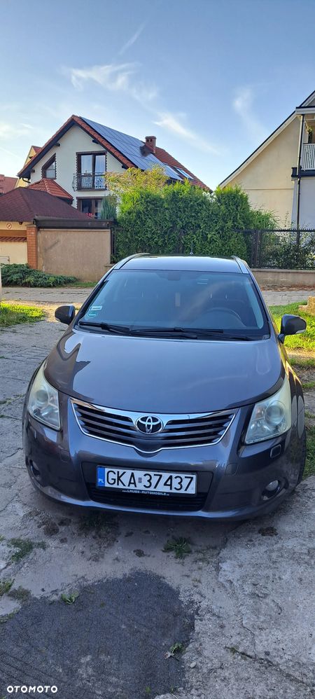 Toyota Avensis 1.8 Sol - 1