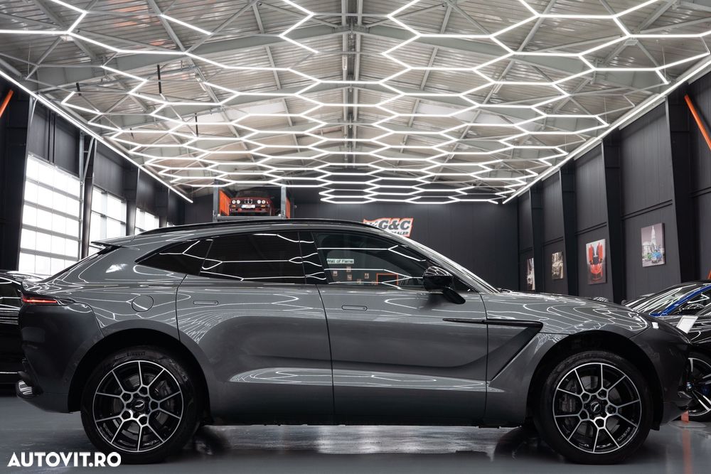 Aston Martin DBX Standard - 28