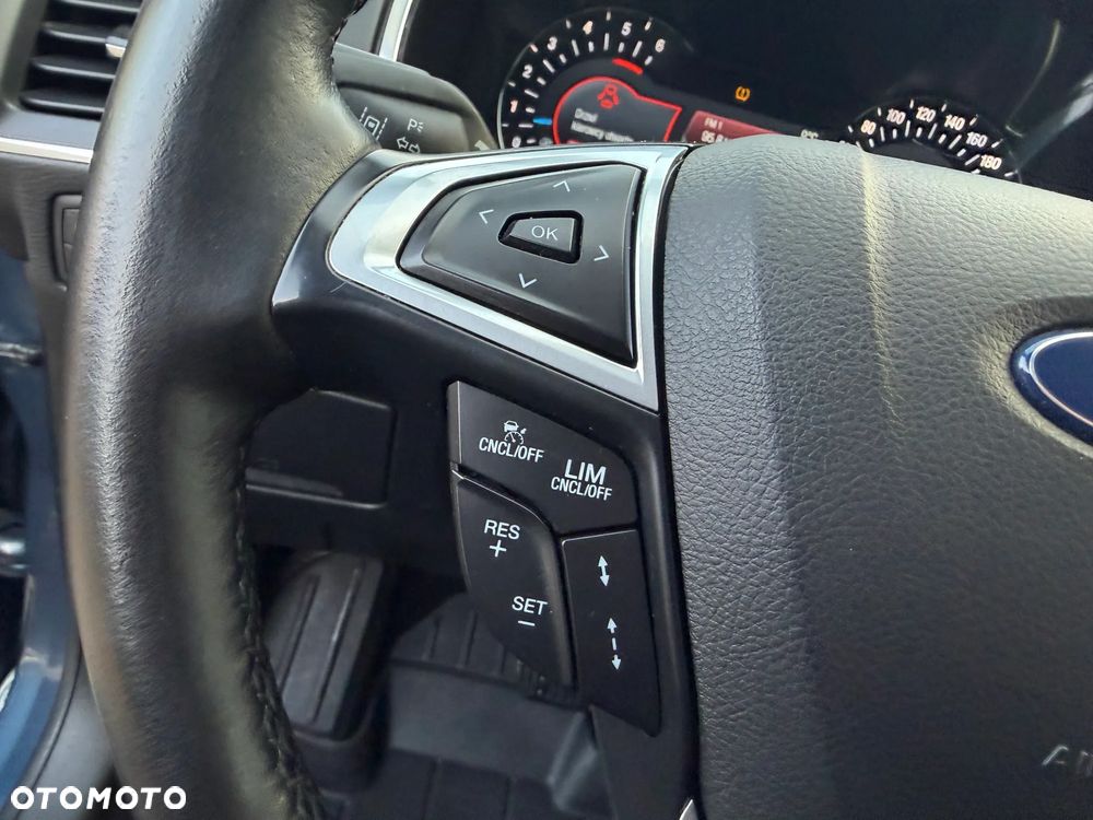 Ford S-Max 2.0 EcoBlue Titanium - 26