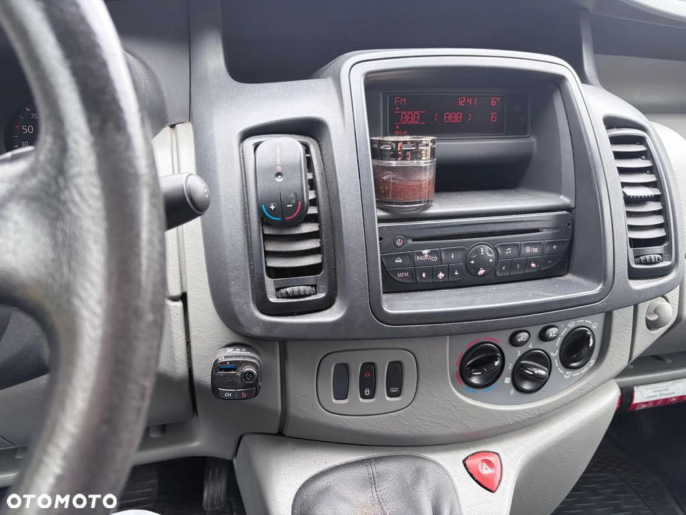 Renault trafic - 8