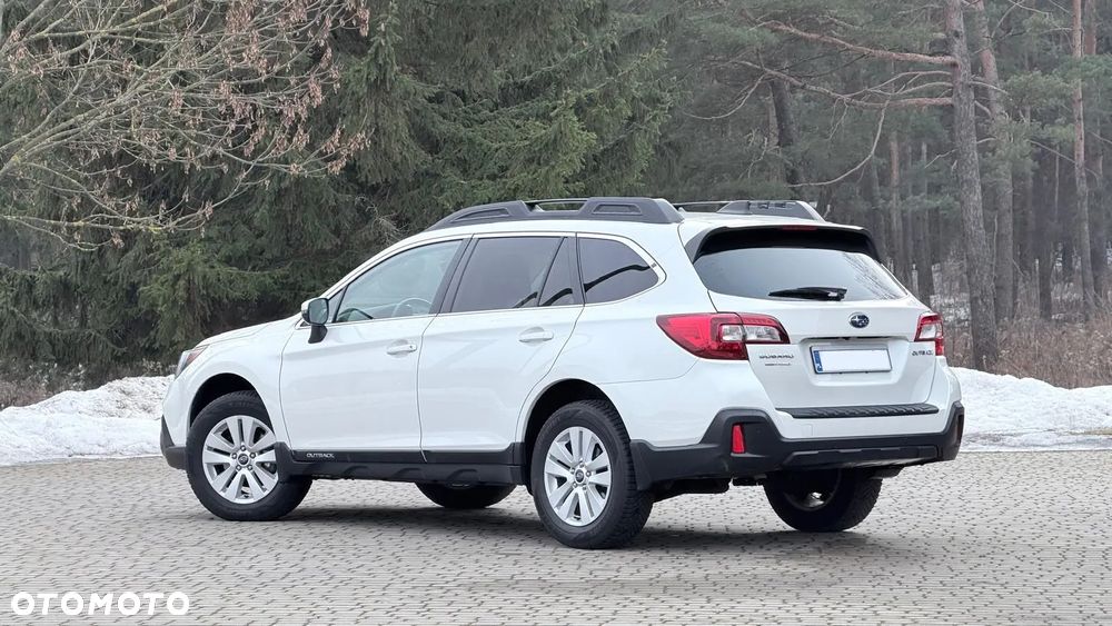 Subaru Outback - 3