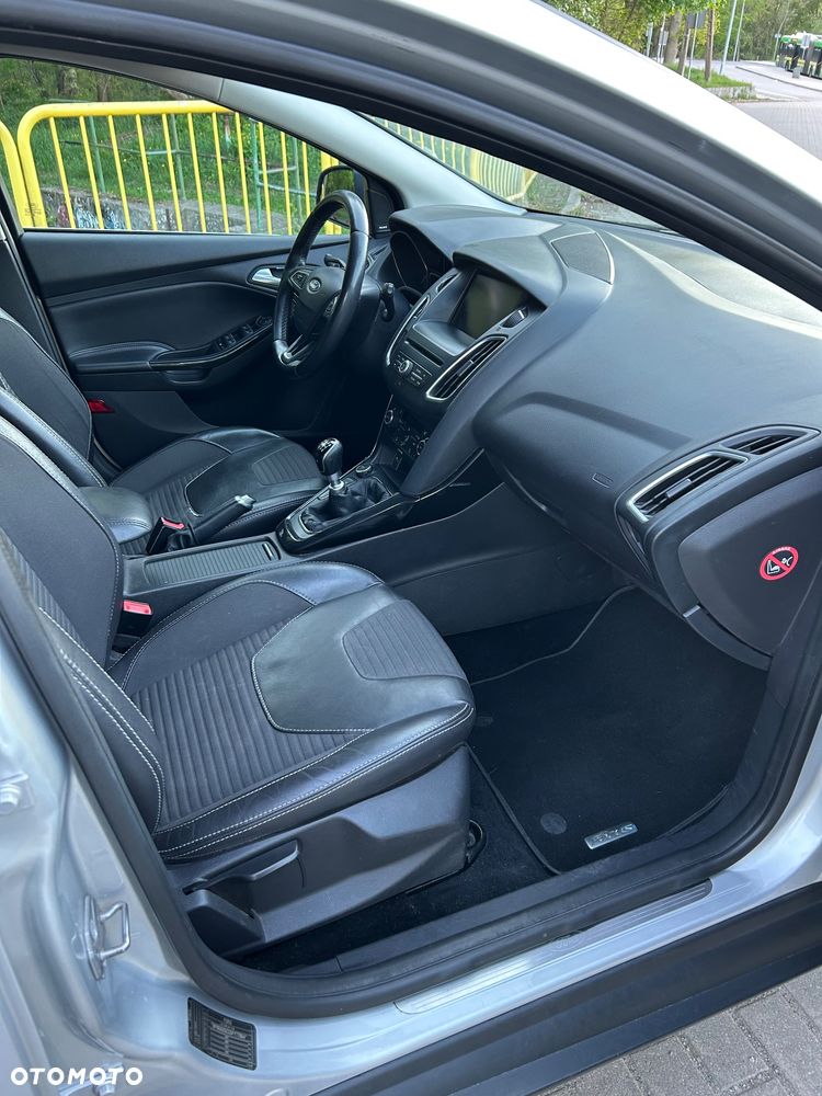 Ford Focus ver-2-0-tdci-titanium-ass - 15
