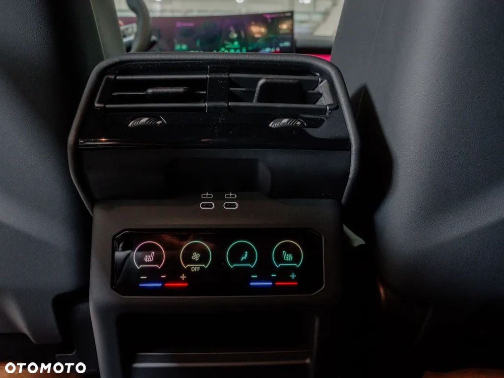 BMW M5 ver-phev - 12