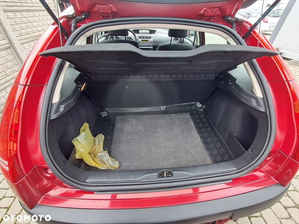 Citroën C4 1.4 16V Tonic - 26