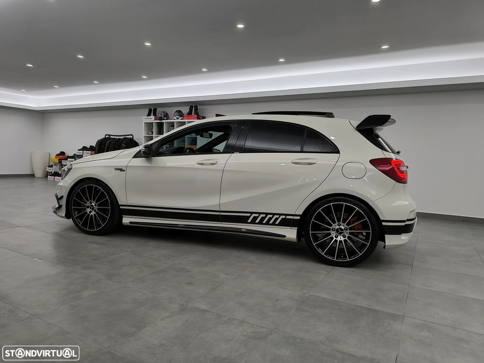 Mercedes-Benz A 45 AMG 4Matic Speedshift 7G-DCT - 10