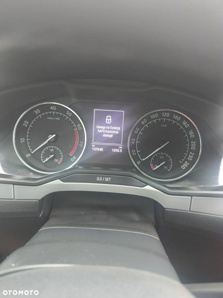 Skoda Superb 1.5 TSI Active DSG - 2