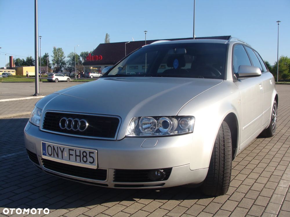 Audi A4 Avant - 1