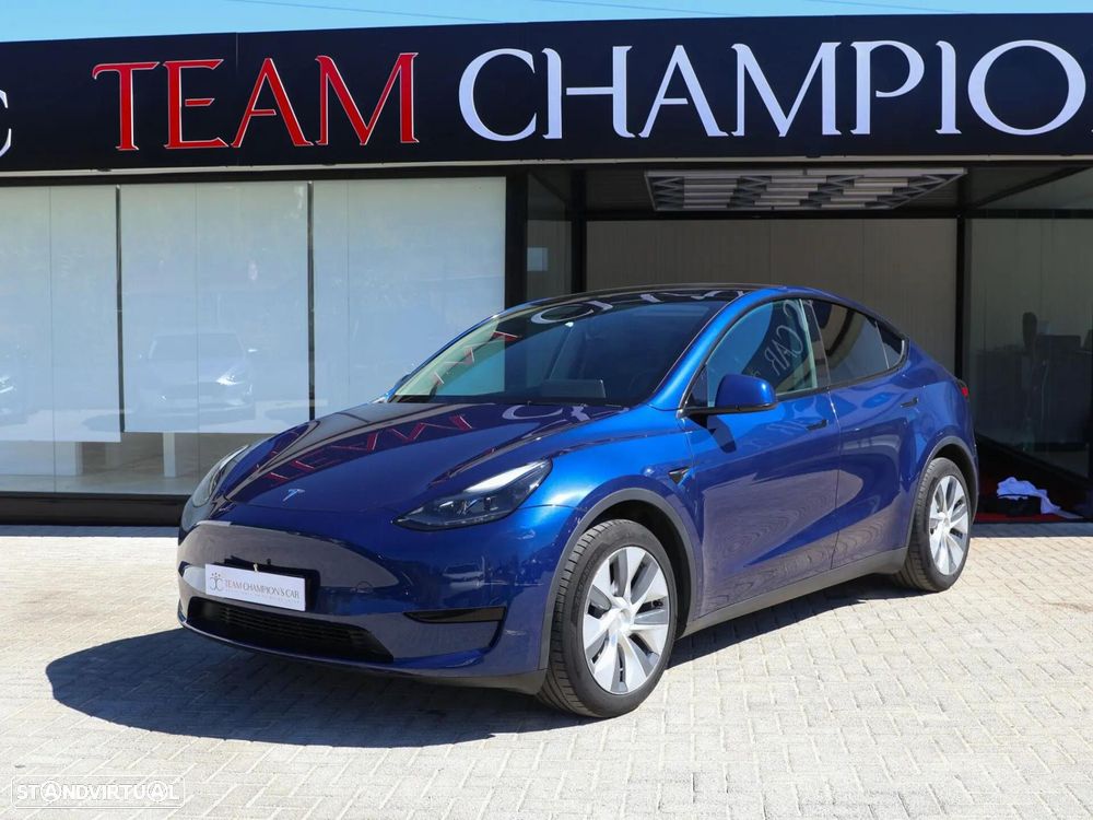 Tesla Model Y Standard RWD - 5