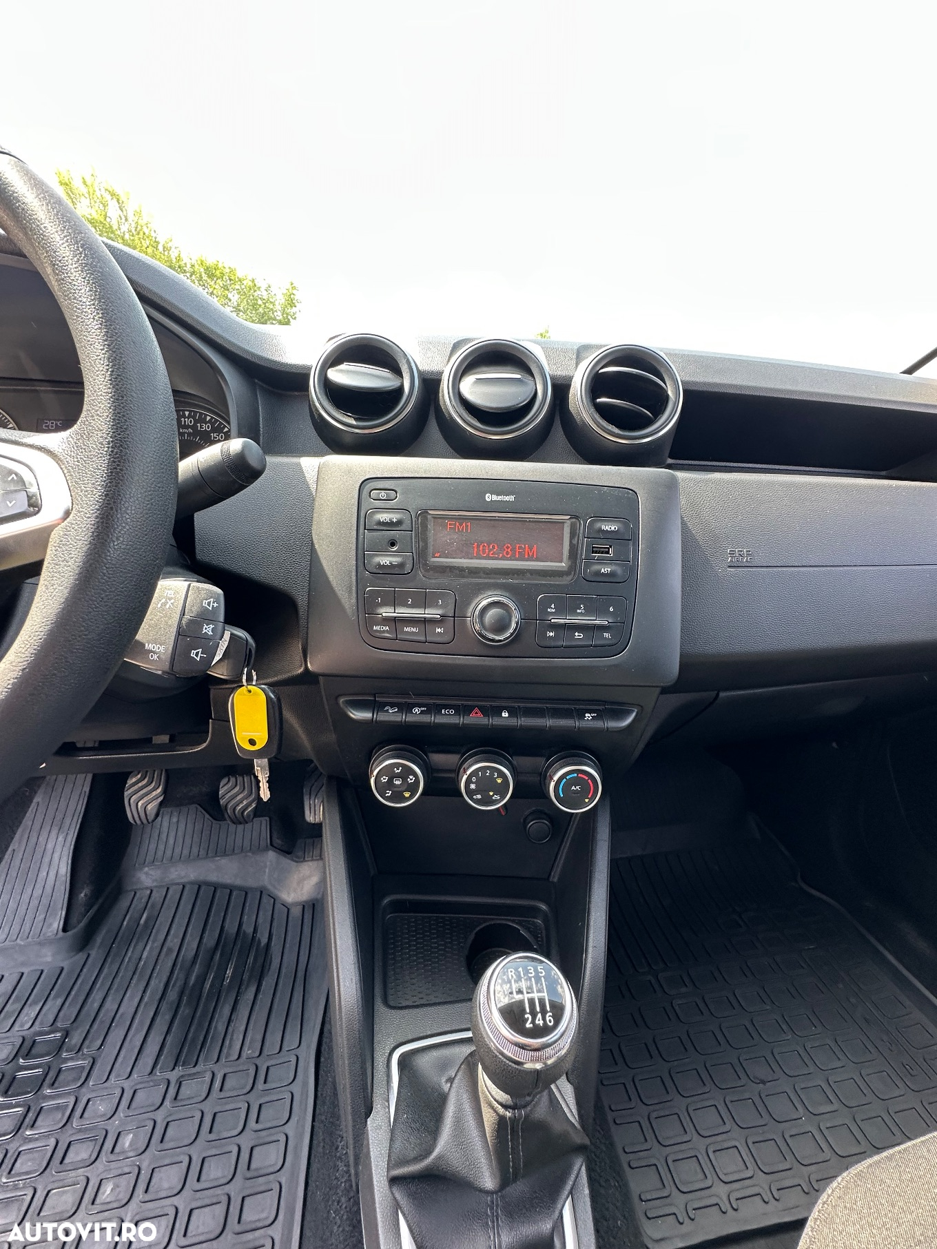 Dacia Duster 1.5 Blue dCi 4WD Essential - 10