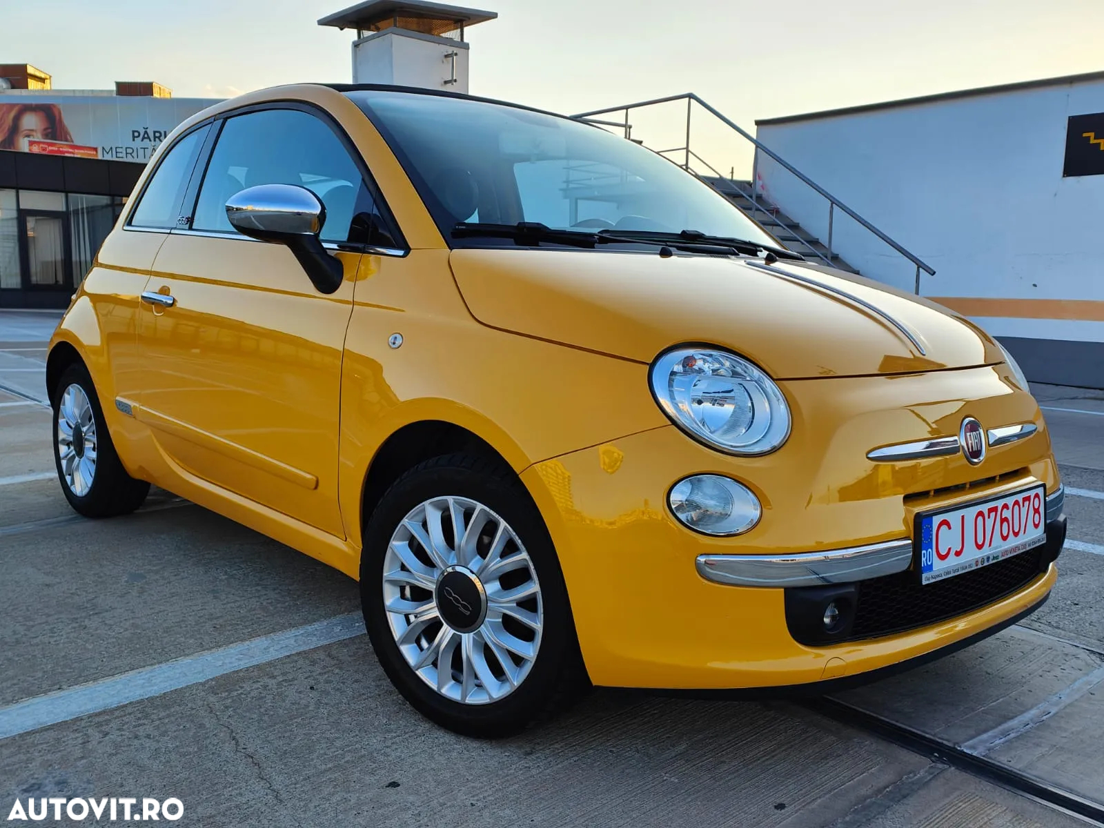 Fiat 500 1.2 Cabrio Lounge - 2