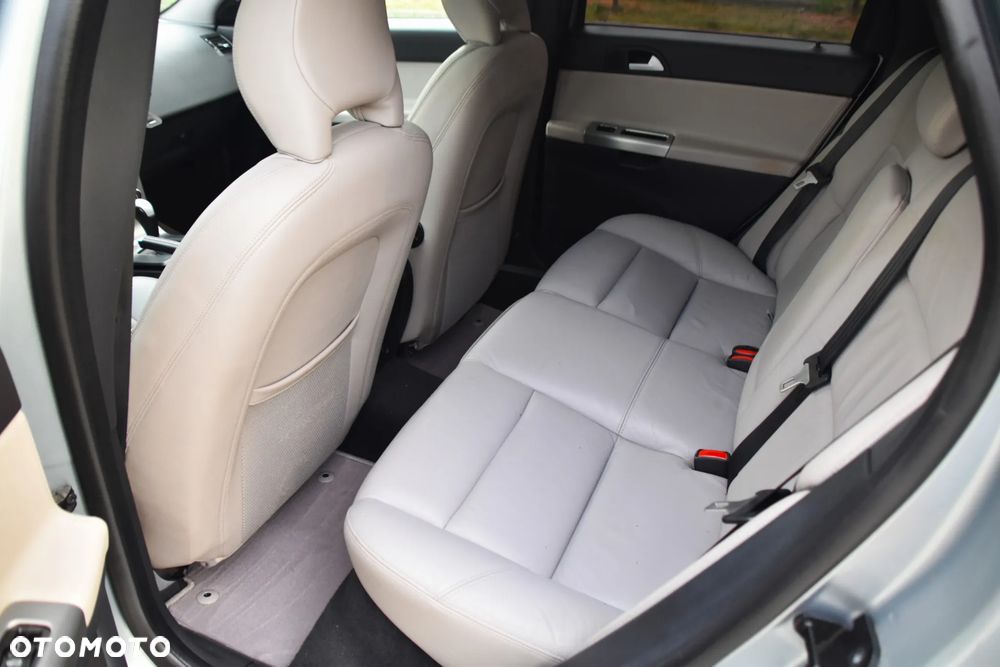 Volvo V50 T5 AWD Summum - 8