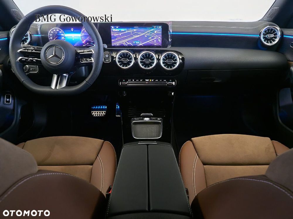 Mercedes-Benz CLA - 11