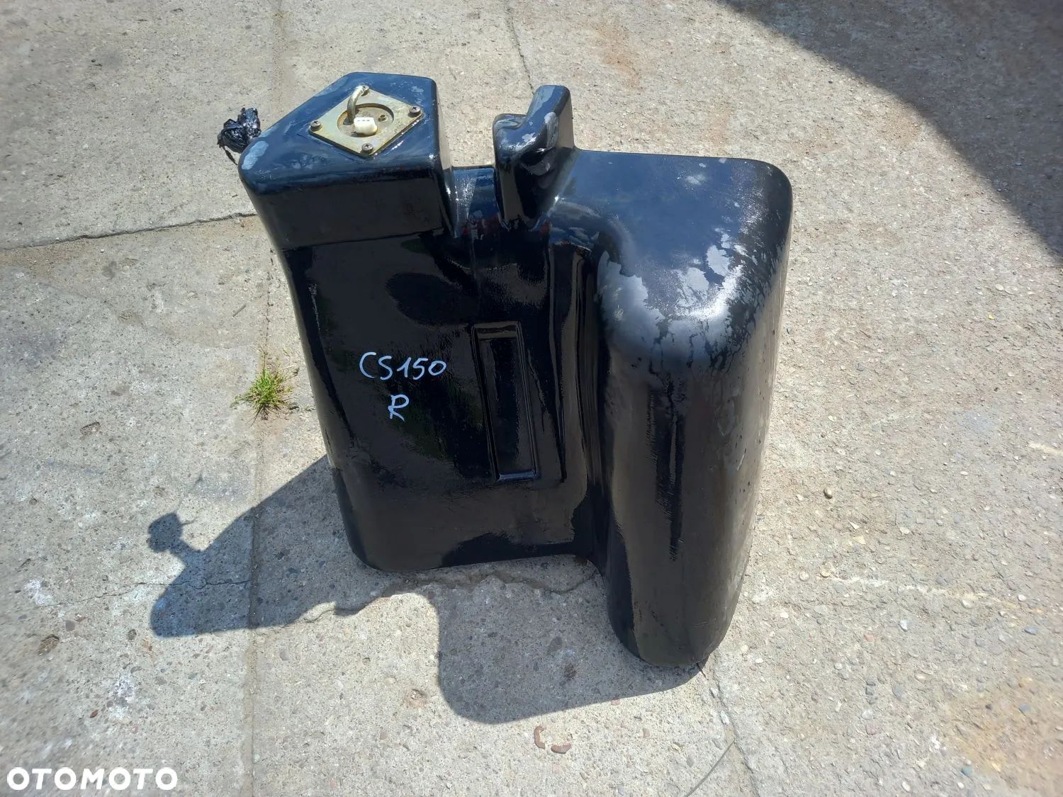 Zbiornik paliwa prawy Case CS150 - 1