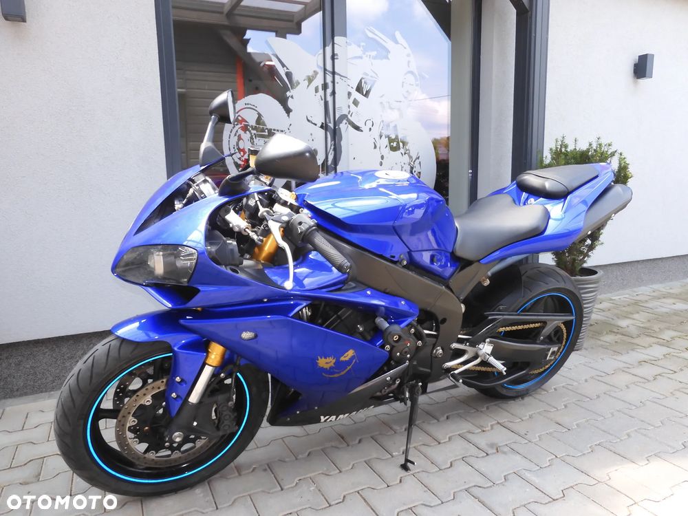 Yamaha R1 - 28