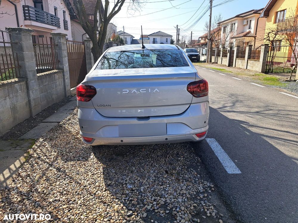 Dacia Logan TCe 90 MT5 Expression - 1