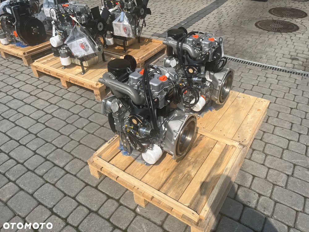 SILNIK Lombardini 12LD477/2B1 12LD477-2 12 LD 477 7722netto - 8