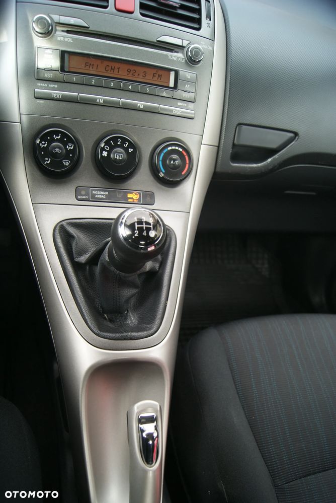 Toyota Auris 1.4 VVT-i - 15