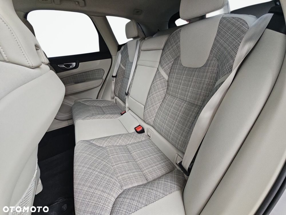 Volvo XC 60 - 34