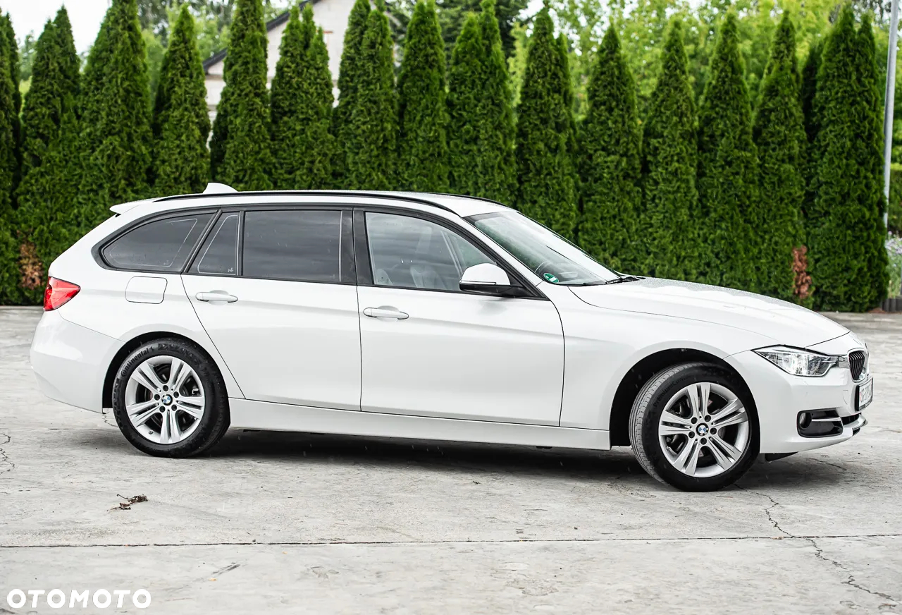 BMW Seria 3 320d Touring xDrive Sport Line - 3