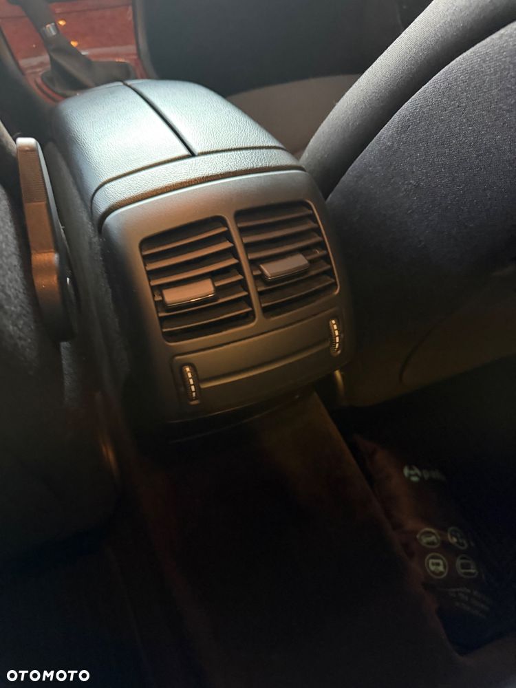 Mercedes-Benz Klasa E 200 CDI Classic DPF - 17