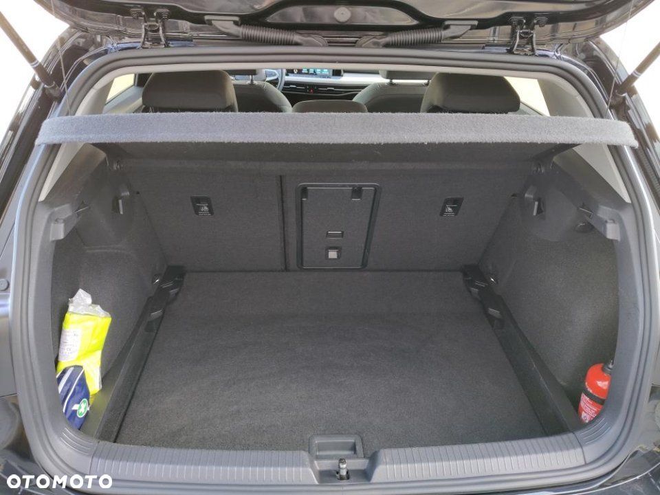 Volkswagen Golf - 11