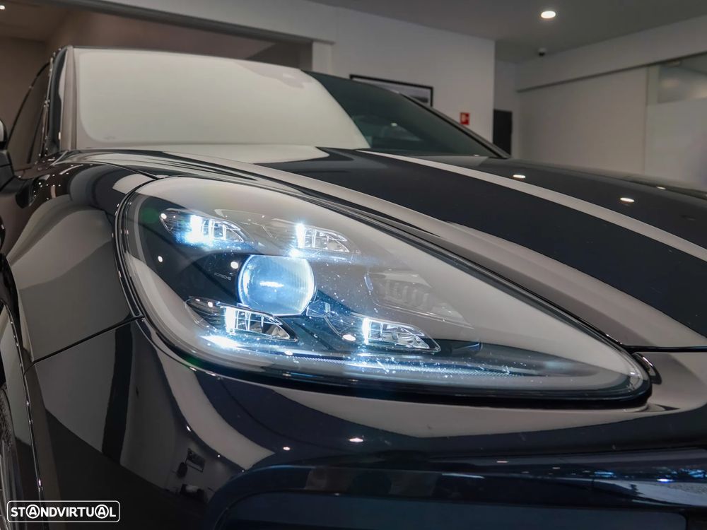 Porsche Cayenne Coupé E-Hybrid - 24