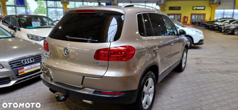 Volkswagen Tiguan 2.0 TDI 4Mot Perfectline R-Style - 9