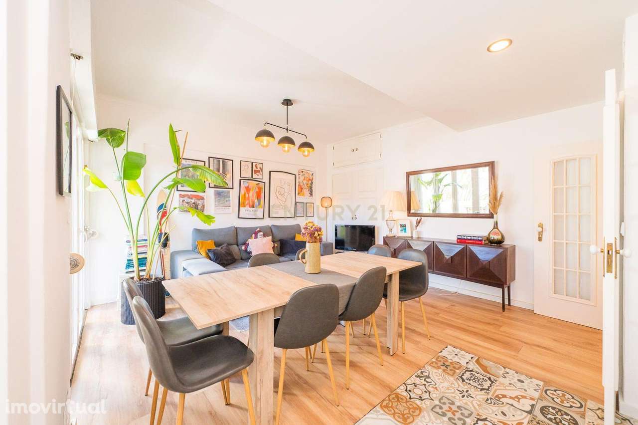 Excelente T2 Totalmente Remodelado | Monte Estoril - Grande imagem: 3/34