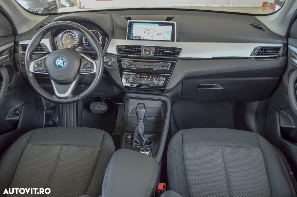 BMW X1 xDrive25e Sport Line - 24