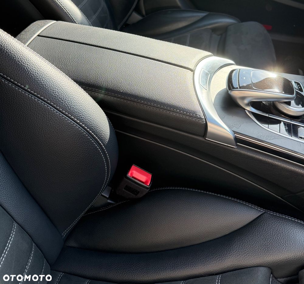 Mercedes-Benz Klasa C 220 d 4MATIC 9G-TRONIC - 15