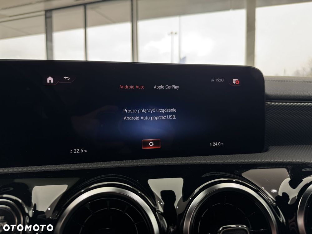 Mercedes-Benz CLA - 33