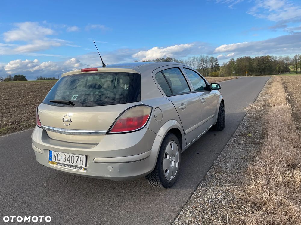 Opel Astra 1.4 - 6