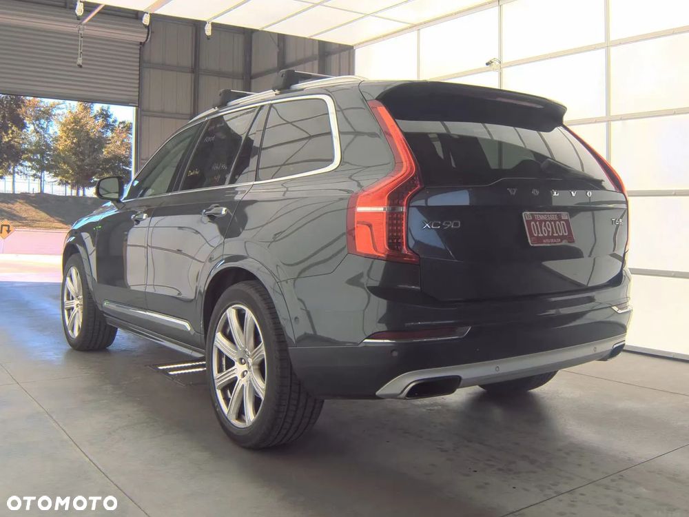 Volvo XC 90 - 20