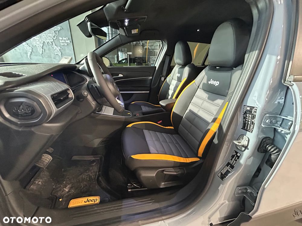 Jeep Avenger 1.2 T3 mHEV The North Face 4xe eDCT6 - 7