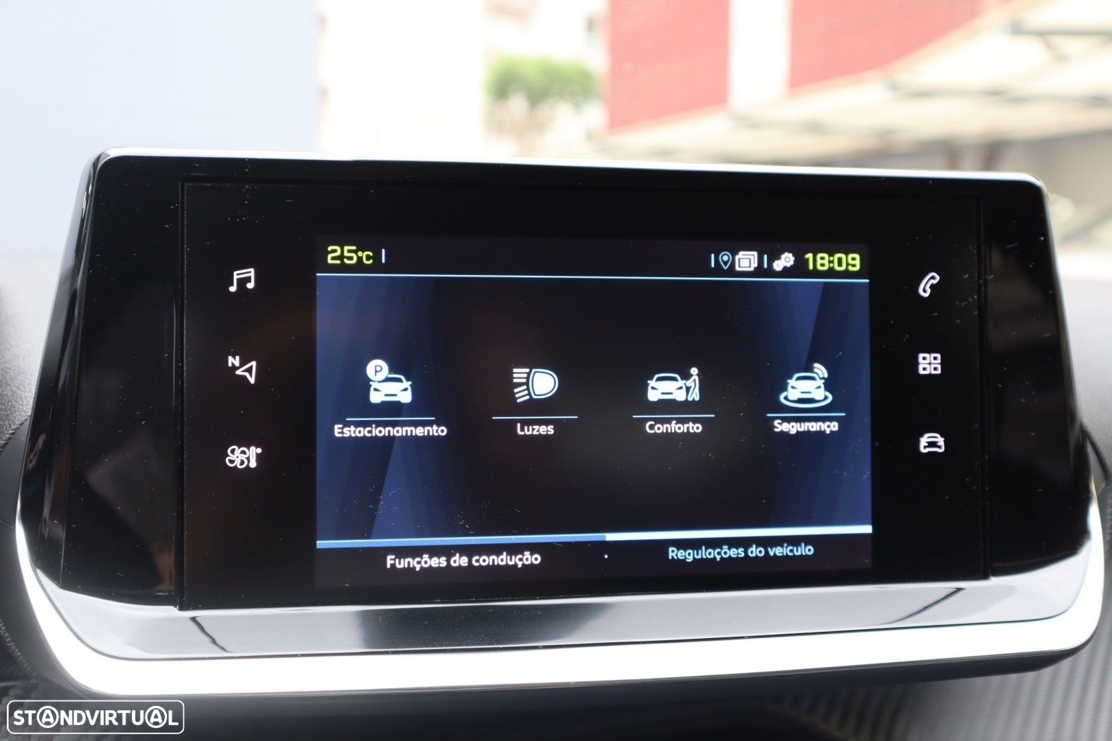 Peugeot e-208 50 kWh Allure Pack - 28