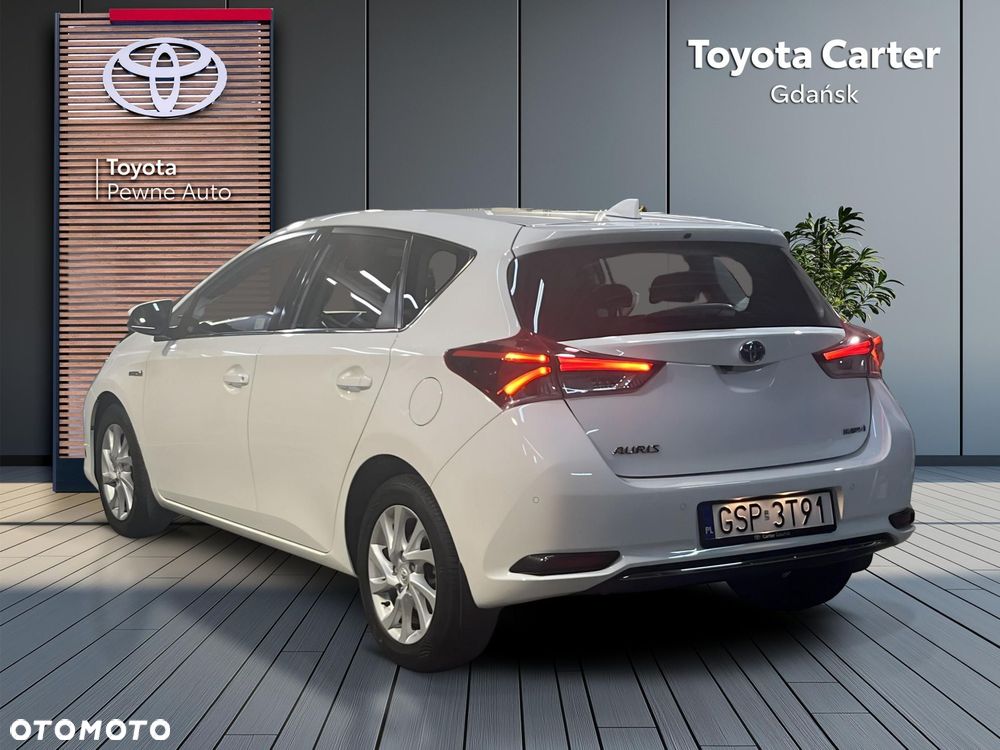 Toyota Auris - 4