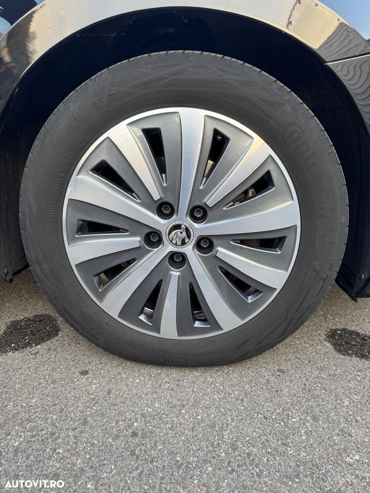 Skoda Superb 2.0 TDI DSG Style - 38