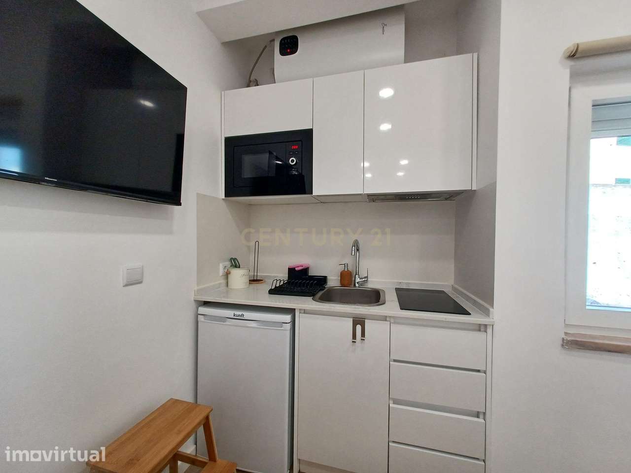Apartamento totalmente renovado e mobiliado em condomínio - S. Martinh - Grande imagem: 4/16