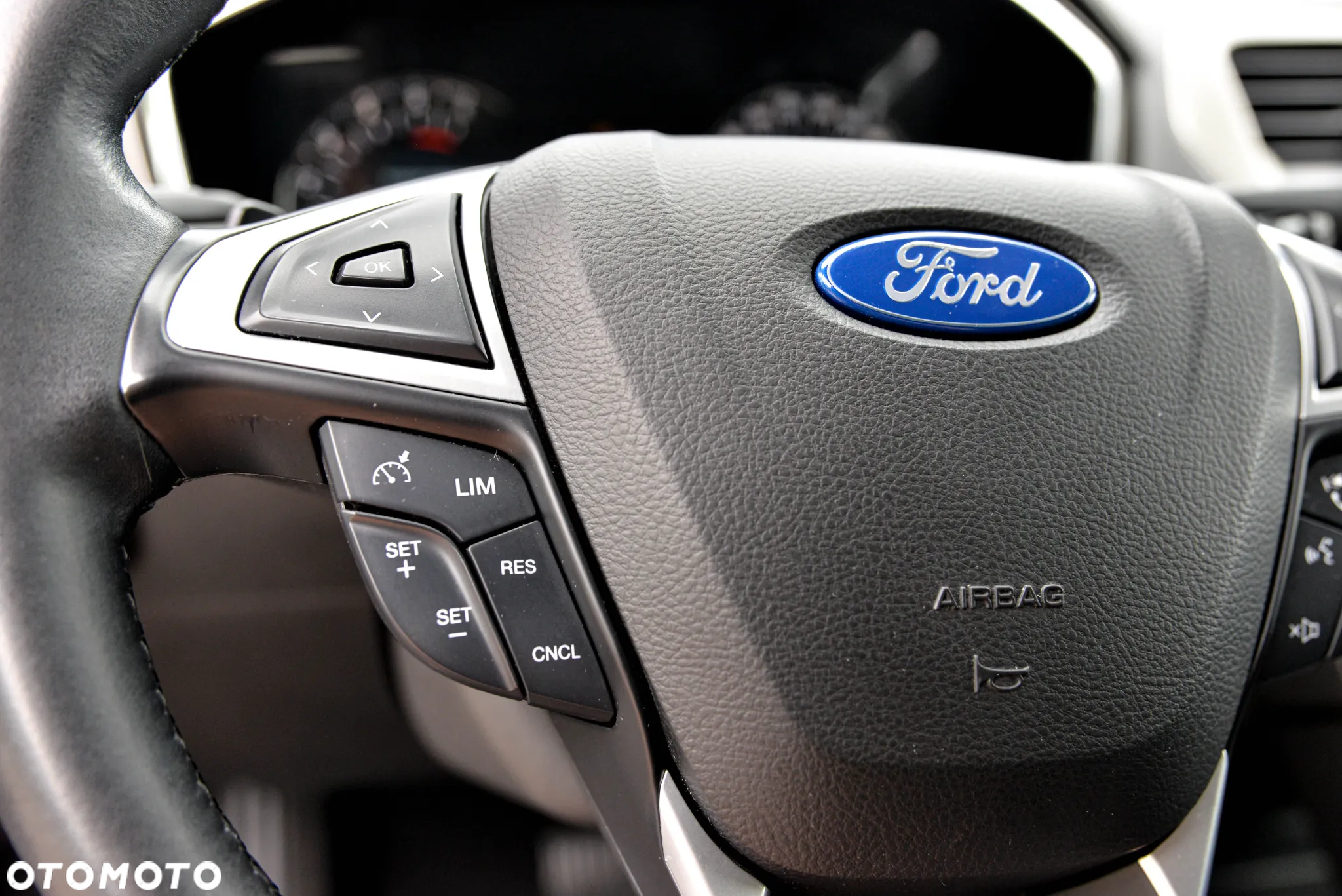 Ford Mondeo - 26