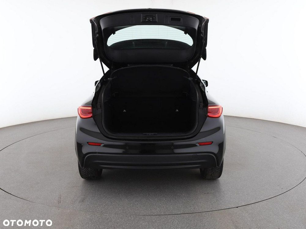 Infiniti Q30 1.5d Premium - 20