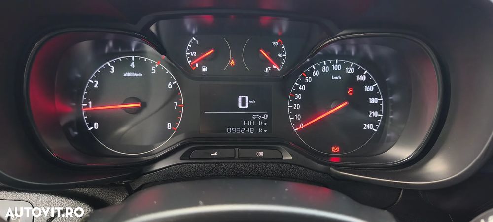 Opel Combo 1.5 D Start/Stop - 8