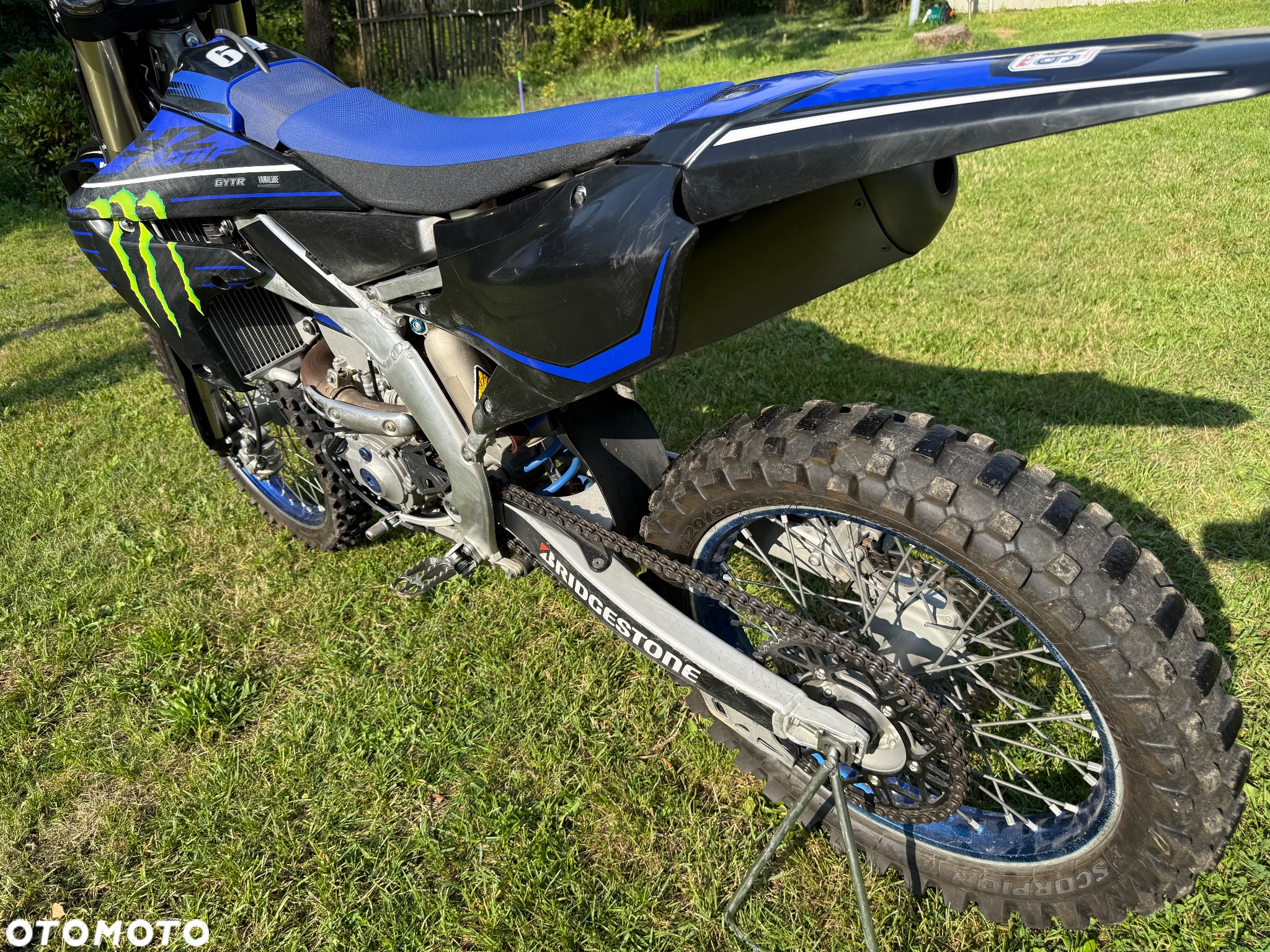 Yamaha YZF - 12