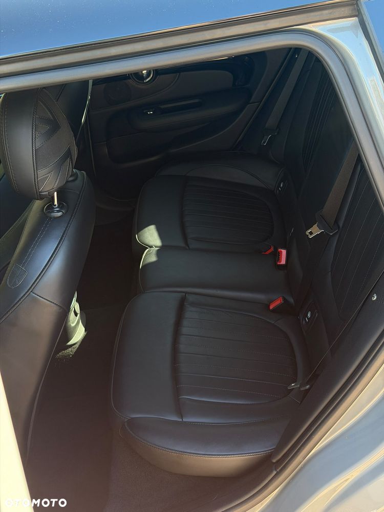 MINI Clubman - 18