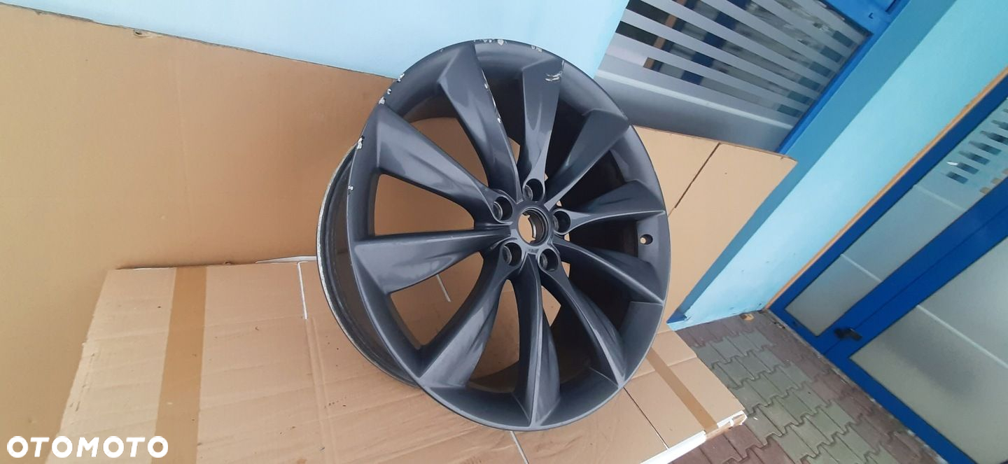 FELGA TESLA S 9Jx21 ET40 - 9