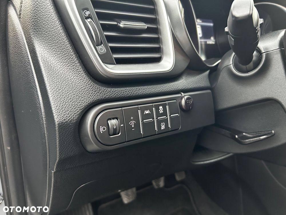 Kia Ceed 1.5 T-GDI OPF Vision - 31