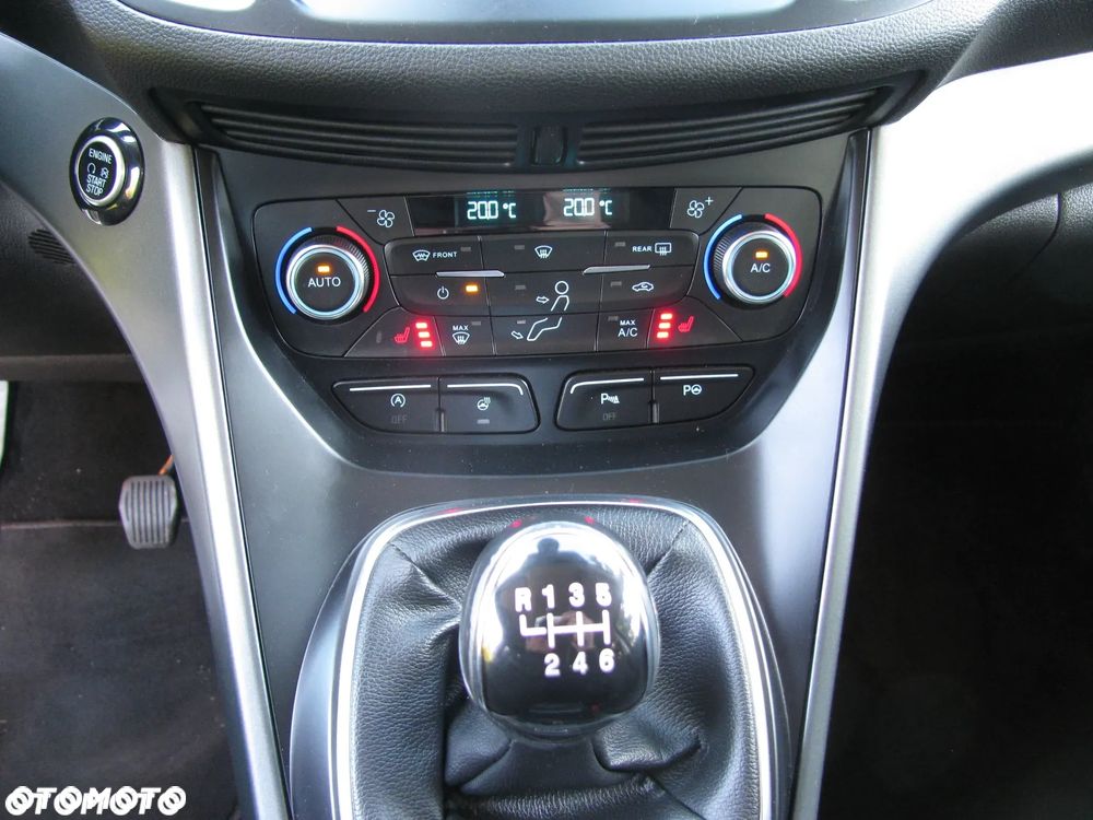 Ford Kuga 1.5 EcoBoost 2x4 Trend - 19