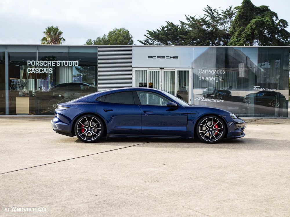 Porsche Taycan 4S - 7