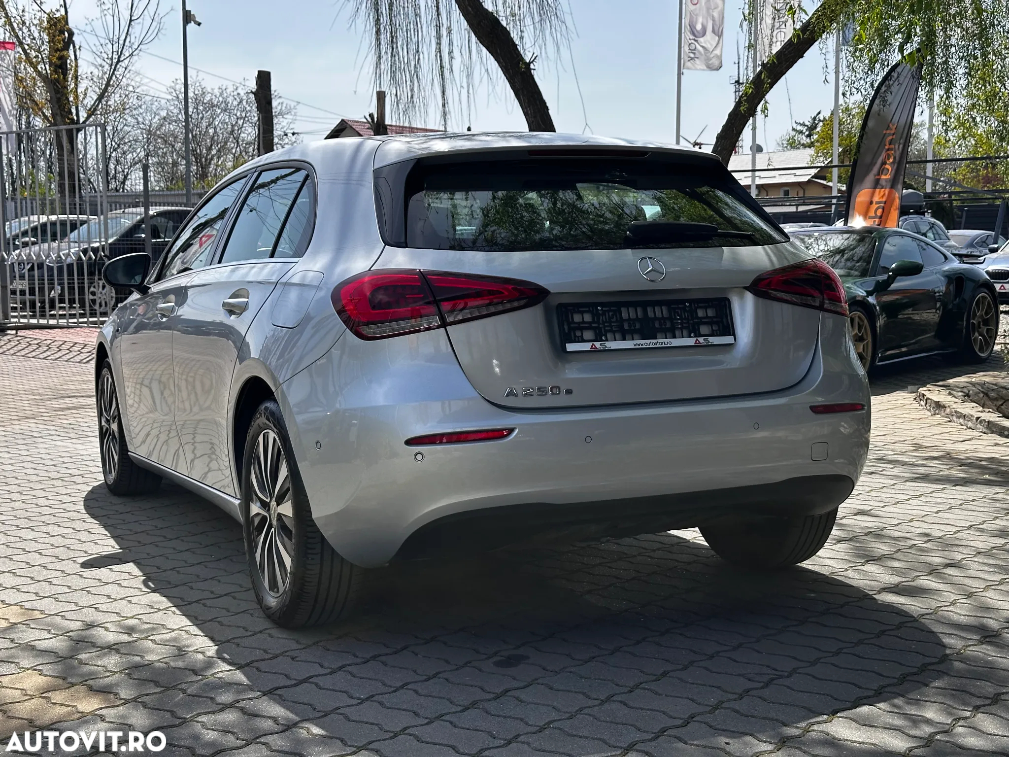 Mercedes-Benz A 250 e 8G-DCT Lim. Progressive Advanced - 12