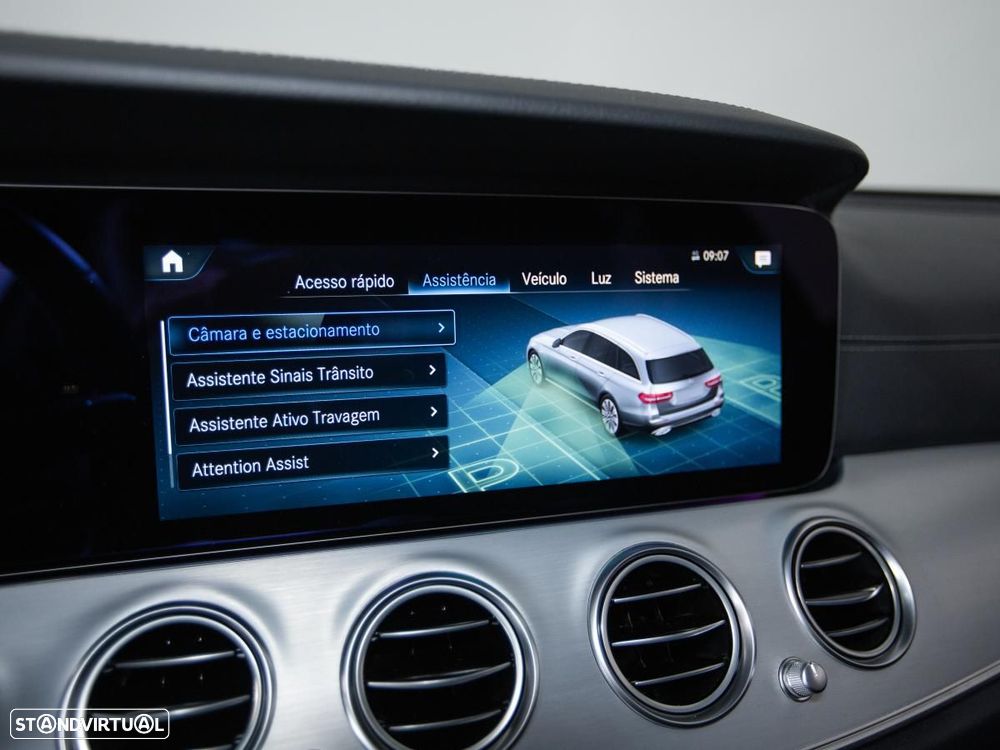 Mercedes-Benz E 300 de AMG Line - 27