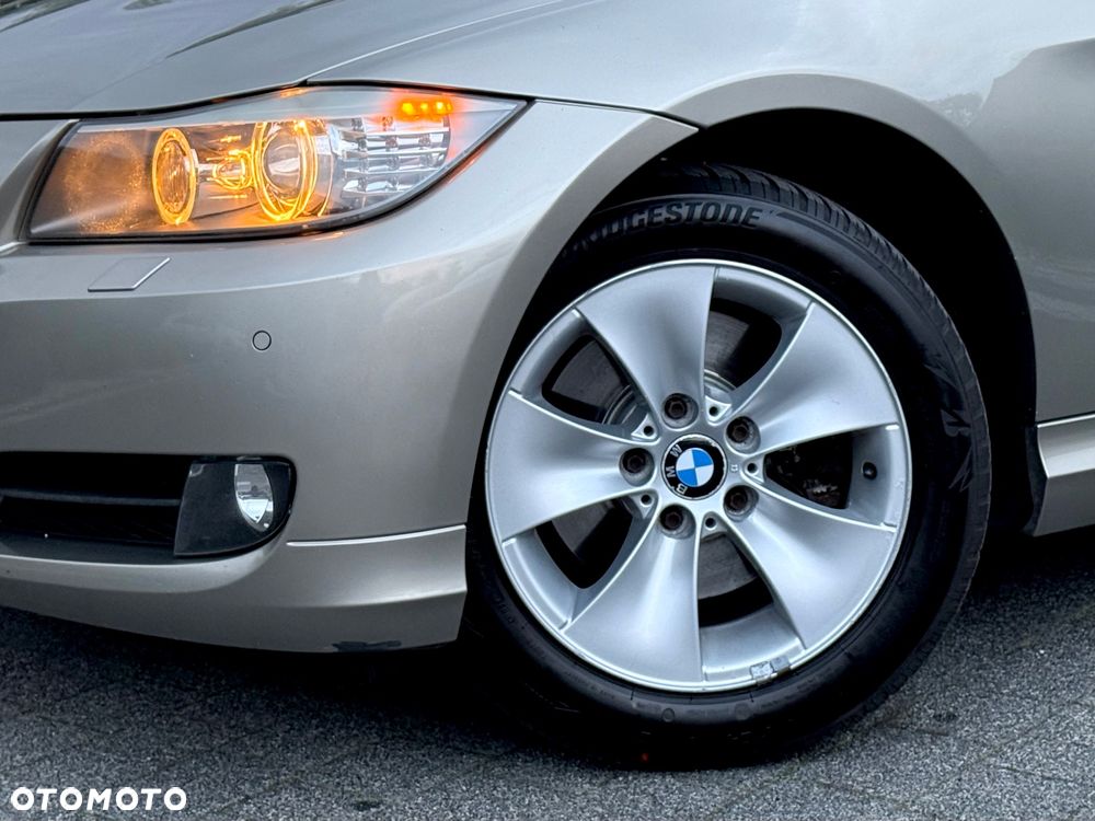 BMW Seria 3 320d - 39